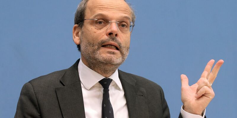 Felix Klein ist der Antisemitismusbeauftragte der Bundesregierung. - Foto: Wolfgang Kumm/dpa/Archiv