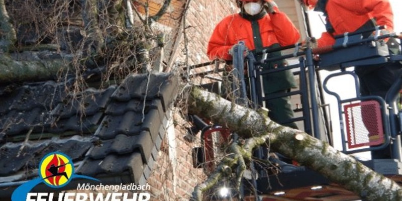 FW-MG: Sturmtief Joshua sorgt für gering erhöhtes Einsatzaufkommen - Foto: presseportal.de