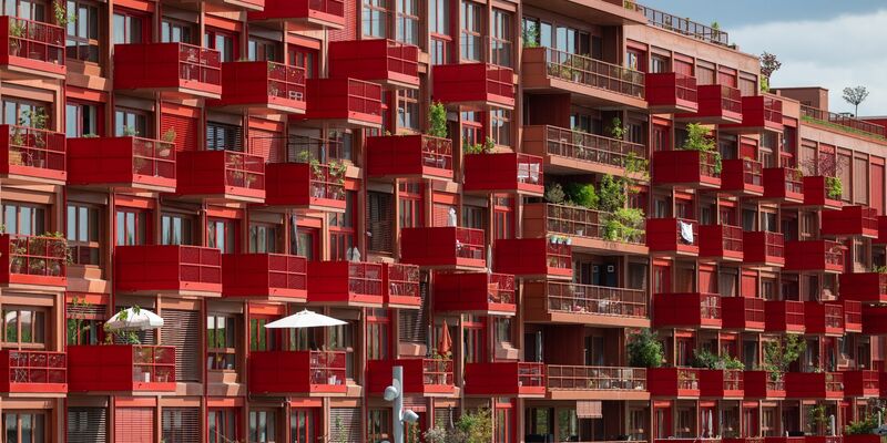 Blick auf Neubau-Wohnungen im Berliner Bezirk Schöneberg. - Foto: Monika Skolimowska/dpa