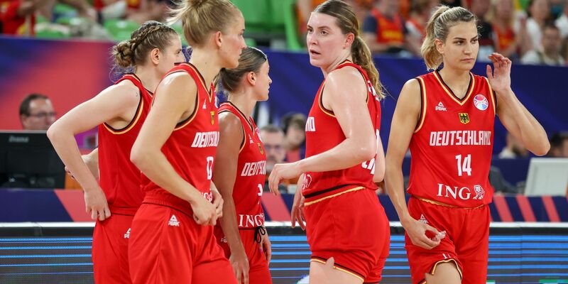 Deutschlands Basketballerinnen haben sich die Teilnahme an einem Qualifikationsturnier für Olympia gesichert. - Foto: Virginie Lefour/belga/dpa