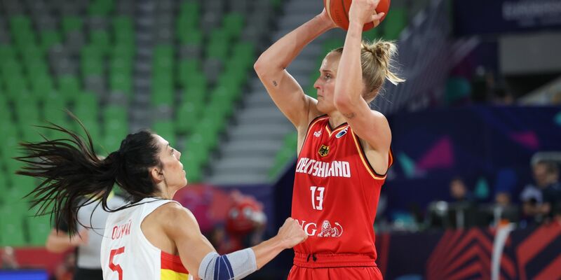 Deutschlands Leonie Fiebich in Aktion. - Foto: Virginie Lefour/belga/dpa