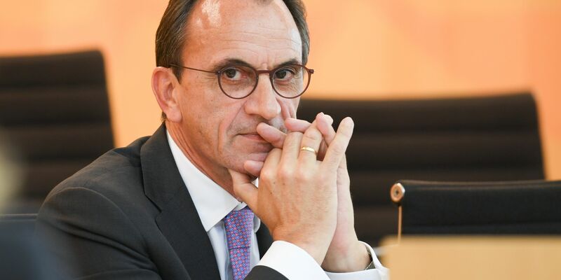 Michael Boddenberg (CDU) hat erklärt, dass Hessen die Pandora Papers gekauft hat. - Foto: Arne Dedert/dpa