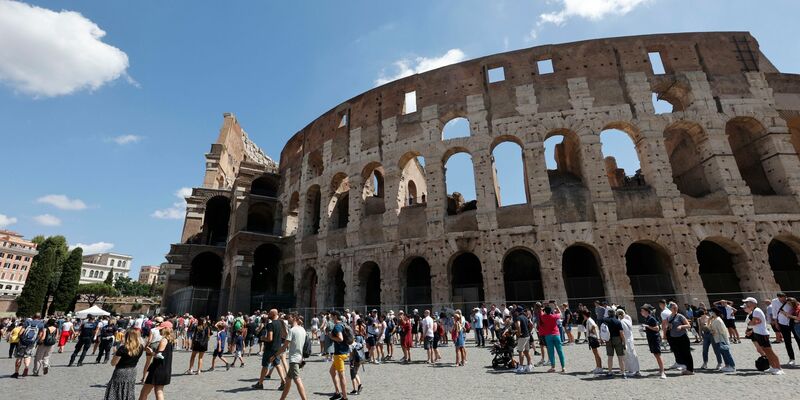 Das Kolosseum gehört zu den beliebtesten Touristenattraktionen in Italien. - Foto: Riccardo De Luca/AP/dpa