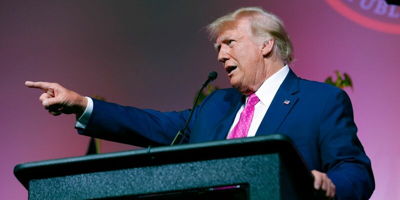 Ex-Präsident Donald Trump bei einer Veranstaltung der republikanischen Partei im US-Bundesstaat Michigan. - Foto: Al Goldis/FR11125 AP/AP