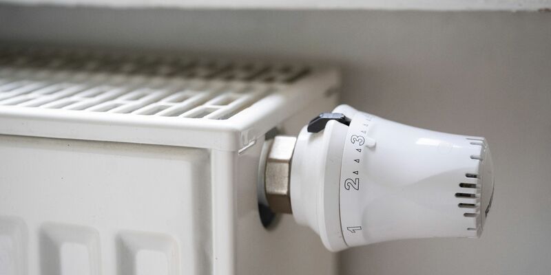 Die Ampel strebt an, dass das Gebäudeenergiegesetz - das sogenannte Heizungsgesetz - noch vor der Sommerpause, die nach dem 7. Juli beginnt, vom Bundestag verabschiedet wird. - Foto: Hannes Albert/dpa