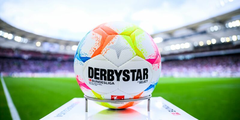 Die Gehälter in der Liga steigen immer weiter. - Foto: Tom Weller/dpa