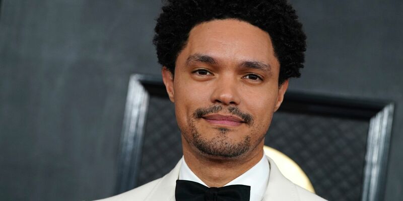 Comedian Trevor Noah moderiert erneut die Grammys - Foto: Jordan Strauss/Invision/AP/dpa