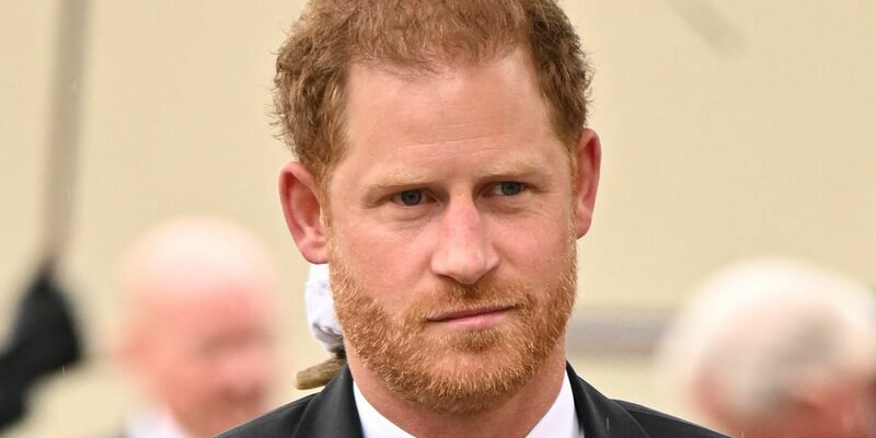Prinz Harry bei der Krönungszeremonie von König Charles III. - Foto: Andy Stenning/Daily Mirror Pool via AP/dpa