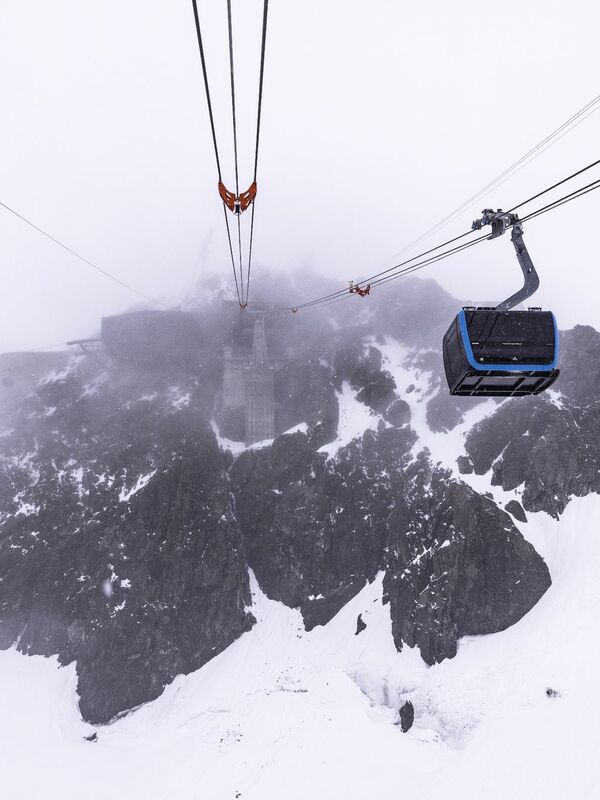La nuova cabinovia in Svizzera sale a 3821 metri.