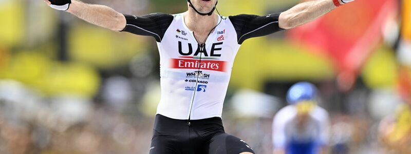 Der Brite Adam Yates gewann den ersten Tagesabschnitt der 110. Tour de France vor seinem Zwillingsbruder. - Foto: Dirk Waem/Belga/dpa