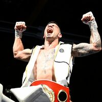 Profiboxer Vincenzo Gualtieri (r) verlor seinen WM-Titel wieder. - Foto: Roberto Pfeil/dpa