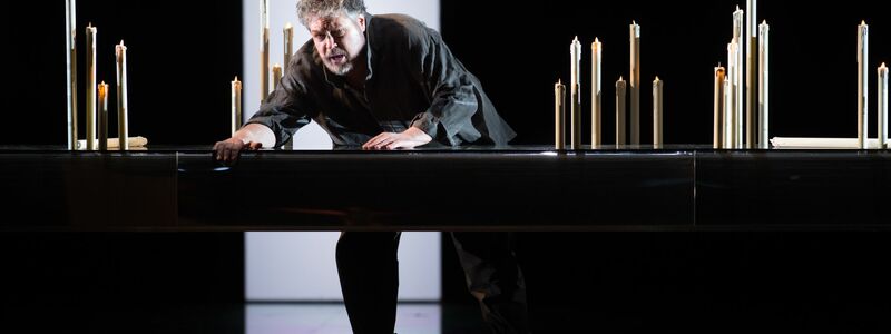Stephen Gould 2017 als Otello im «Otello» von Giuseppe Verdi an der Semperoper in Dresden. - Foto: Arno Burgi/dpa-Zentralbild/dpa