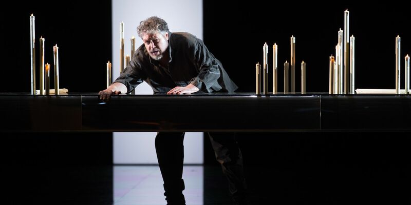 Stephen Gould 2017 als Otello im «Otello» von Giuseppe Verdi an der Semperoper in Dresden. - Foto: Arno Burgi/dpa-Zentralbild/dpa