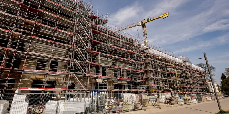 Neubauwohnungen entstehen am Hamburger Sportplatzring. - Foto: Axel Heimken/dpa
