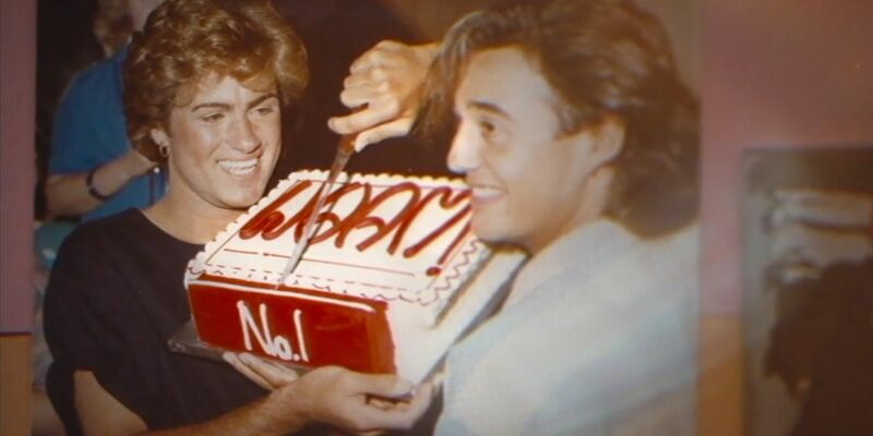 Blick in die Vergangenheit: George Michael und Andrew Ridgeley sind Wham! - Foto: Cr. Courtesy of Netflix © 2023/dpa