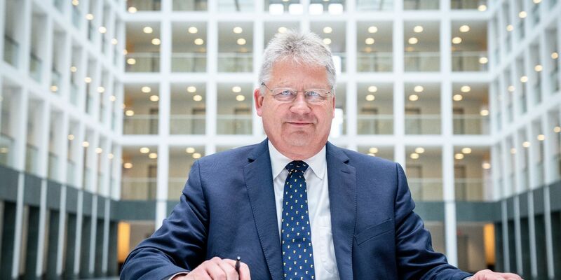 Seit 2016 Präsident des Bundesnachrichtendienstes: Bruno Kahl. - Foto: Kay Nietfeld/dpa
