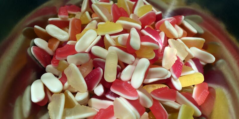 Süßigkeiten von Katjes: Wann darf der  Hersteller sie als «klimaneutral» bewerben? - Foto: Ralf Hirschberger/dpa-Zentralbild/dpa