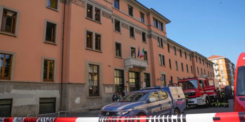 In dem Pflegeheim ist in der Nacht ein Feuer ausgebrochen. - Foto: Antonio Calanni/AP