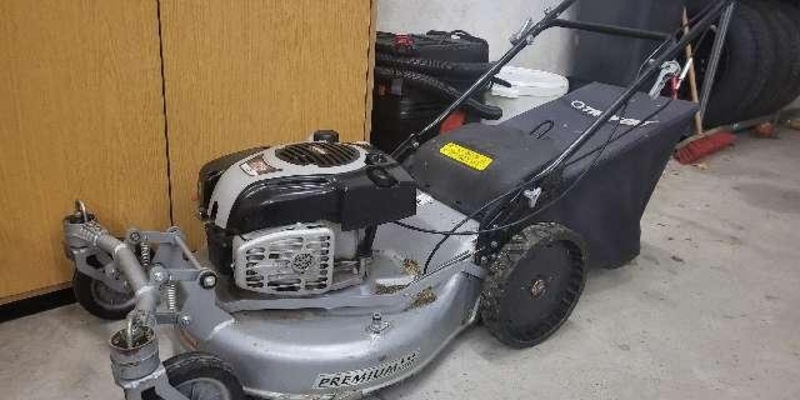 POL-PDWIL: Diebstahl von Rasenmäher - Foto: presseportal.de