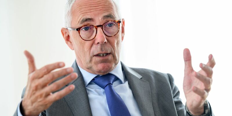 DIHK-Präsident Peter Adrian äußert sich zur Bedeutung Chinas als Handelspartner. - Foto: Bernd von Jutrczenka/dpa