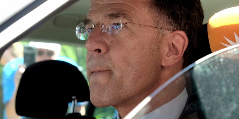 Will am Montag mit dem Parlament in Den Haag beraten: Ministerpräsident Mark Rutte. - Foto: Michael Corder/AP/dpa