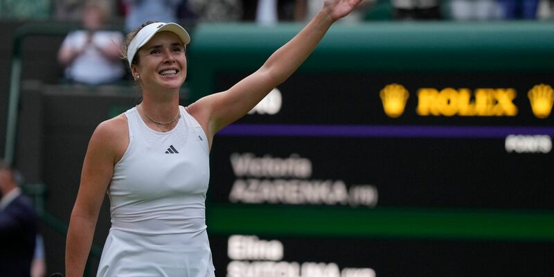 Jelina Switolina bejubelt ihren Sieg gegen Viktoria Asarenka. - Foto: Alastair Grant/AP/dpa