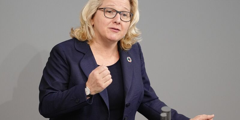 Entwicklungsministerin Svenja Schulze (SPD) möchte sich um die Bevölkerung in der Sahelzone kümmern. - Foto: Kay Nietfeld/dpa
