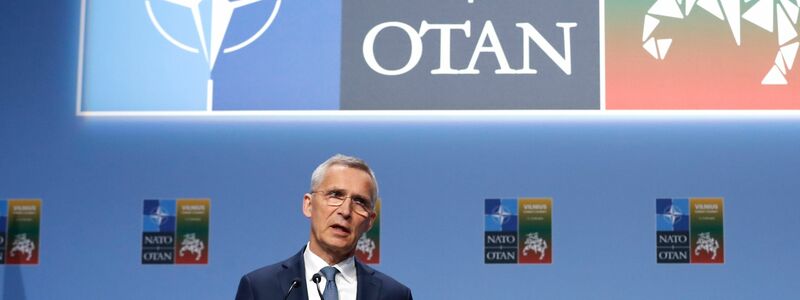 Nato-Generalsekretär Jens Stoltenberg: «Dieser Gipfel ist bereits historisch bevor er begonnen hat». - Foto: Mindaugas Kulbis/AP/dpa