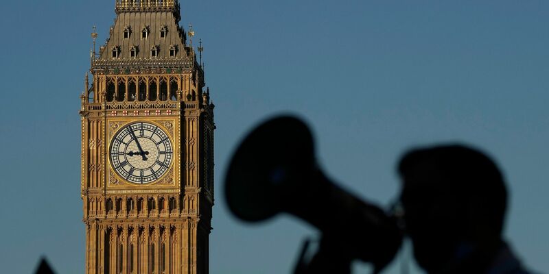 In Großbritannien tobt ein zunehmend schriller «Kulturkrieg» und eine Debatte um Zensur und Meinungsfreiheit. - Foto: Frank Augstein/AP/dpa