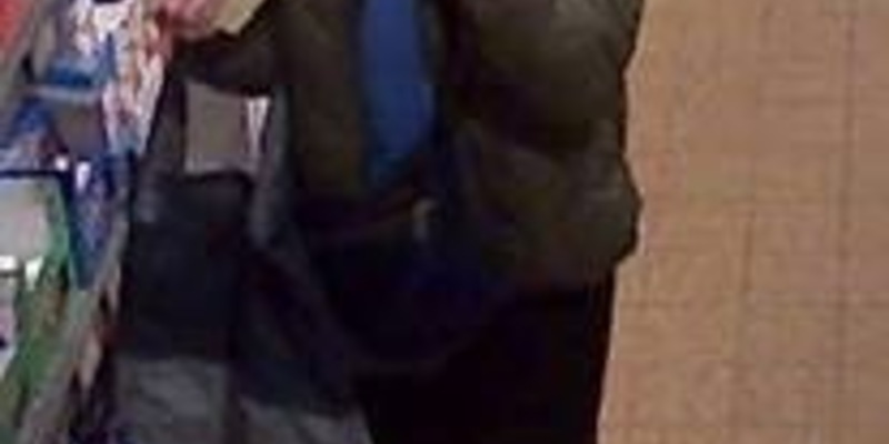 POL-HB: Nr.: 0107 --Polizei fahndet mit Fotos nach Kontobetrügerin-- - Foto: presseportal.de