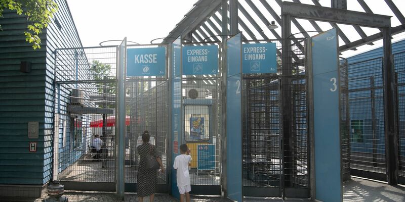 Das Columbiabad in Berlin bleibt bis auf weiteres geschlossen. - Foto: Paul Zinken/dpa