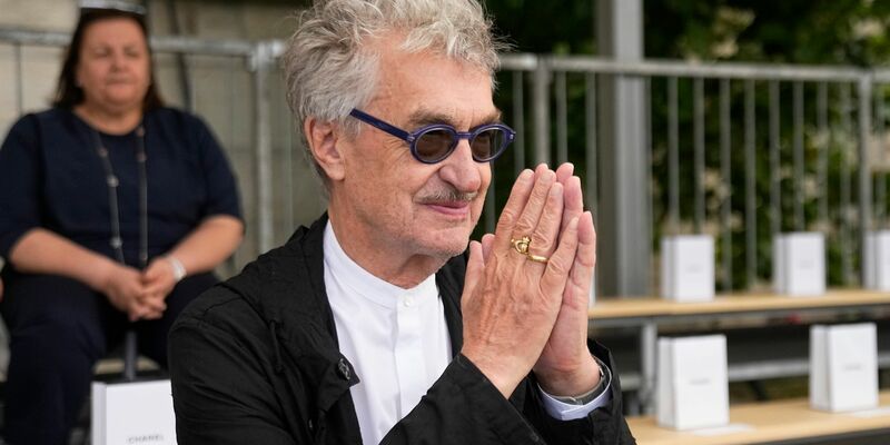 Wim Wenders ist nicht nur Regisseur, sondern auch Fotograf. Einige seiner Bilder werden in Arles gezeigt. - Foto: Michel Euler/AP/dpa