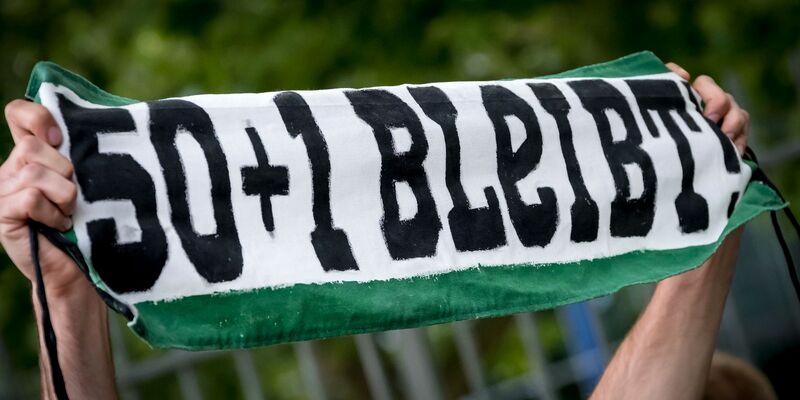 Die 50+1-Regel soll im deutschen Profifußball bestehen bleiben. - Foto: Peter Steffen/dpa