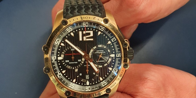 POL-D: Stadtmitte - Oststraße/Leopoldstraße - Raub einer hochwertigen Armbanduhr auf offener Straße - Polizei sucht Zeugen - Foto: presseportal.de