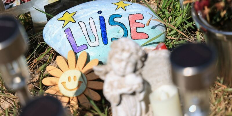 Gedenken an Luise. - Foto: Oliver Berg/dpa