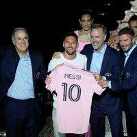 Messi spielt weiter für Inter Miami. (Archivbild) - Foto: Rebecca Blackwell/AP/dpa