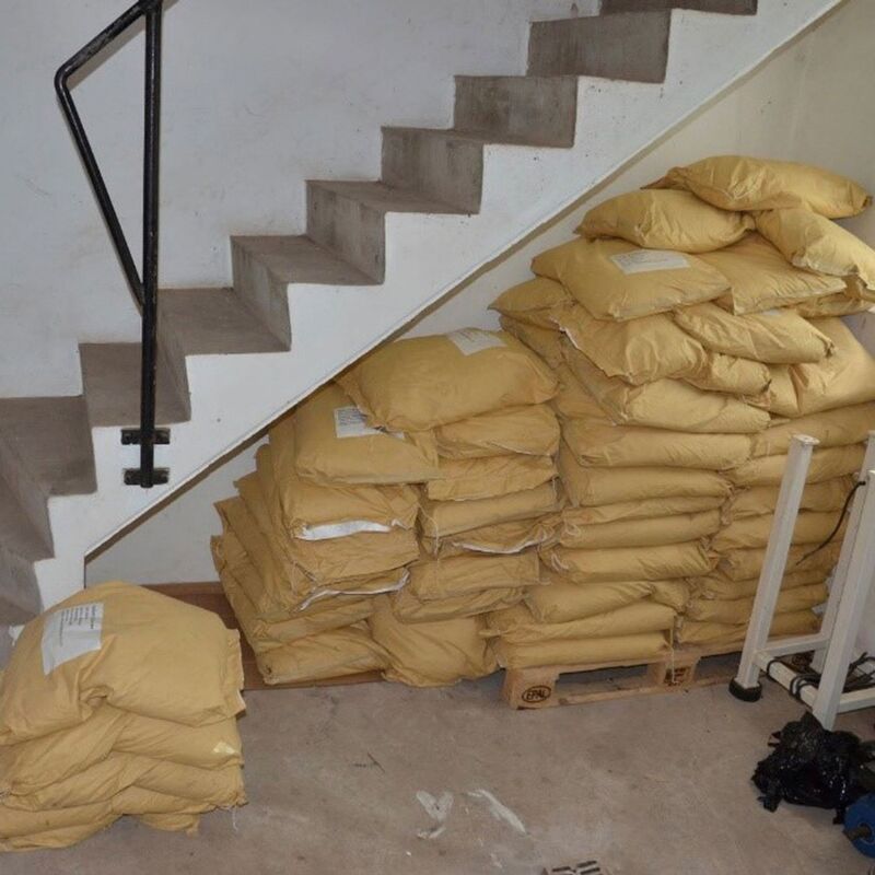 Einige Säcke mit Streckmittel. - Foto: ---/BKA/dpa