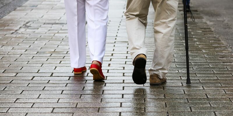 Rund 684.000 ältere Menschen in Deutschland sind auf Grundsicherung angewiesen. - Foto: Jan Woitas/dpa