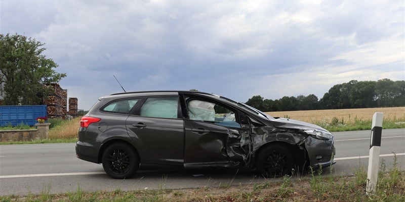 POL-HF: Mit Alkohol und ohne Führerschein unterwegs- Unfall in Herforder Kreuzung - Foto: presseportal.de