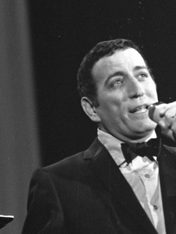 Der USJazzsänger Tony ist tot.