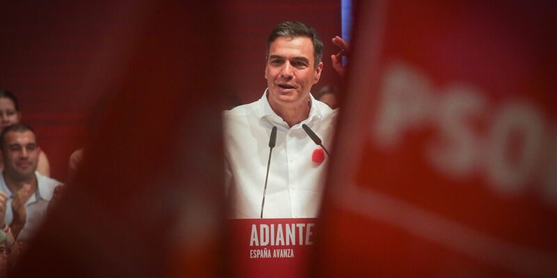 Pedro Sánchez, aktueller Regierungschef von Spanien und sozialistischer Kandidat bei anstehenden Parlamentswahl. - Foto: Carlos Castro/EUROPA PRESS/dpa