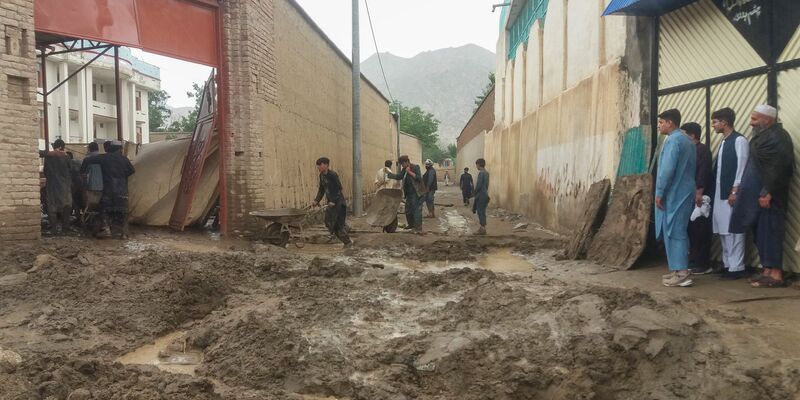 Innerhalb der vergangenen 72 Stunden seien durch die Fluten in Afghanistan mehr als 30 Menschen ums Leben gekommen, bestätigte der Katastrophenschutz. - Foto: NDMA