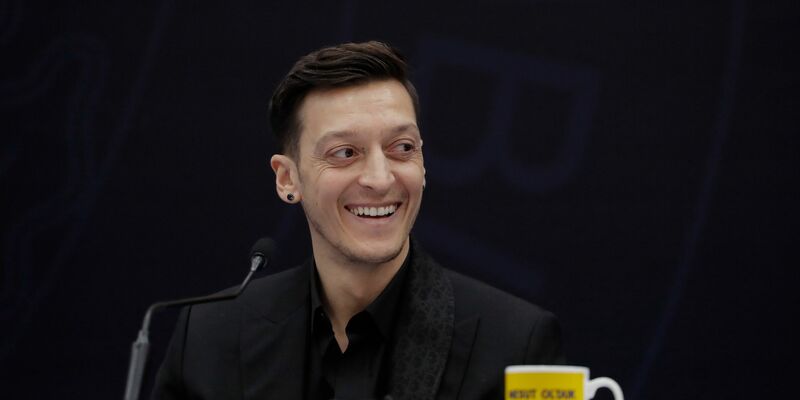 Ein Foto im Internet von Mesut Özil sorgt für Wirbel. - Foto: ---/AP/dpa