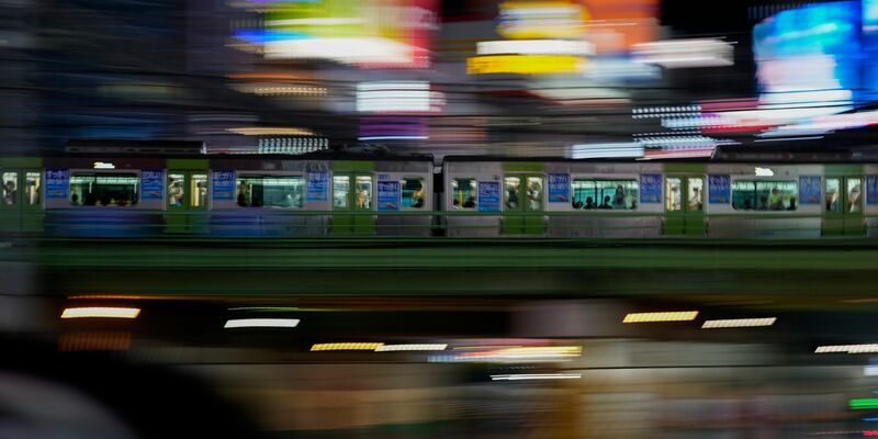 In Japan sind 99 Prozent der Züge pünktlich. - Foto: Kiichiro Sato/AP