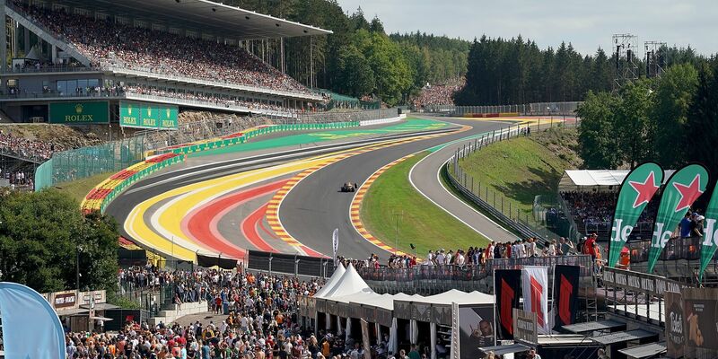 Die Formel 1 verabschiedet sich mit dem Rennen in Spa in die Sommerpause. - Foto: Hasan Bratic/dpa