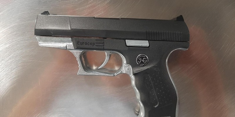 BPOLI L: Diebstähle und Bedrohung mit Waffe - 26-jähriger Slowake beschäftigt Bundespolizei am Wochenende - Foto: presseportal.de