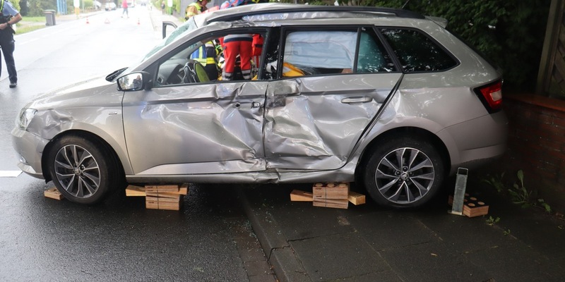 POL-HF: Zusammenstoß im Kreuzungsbereich- Vorfahrt missachtet - Foto: presseportal.de