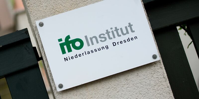 Die Stimmung in ostdeutschen Betrieben könnte laut Ifo-Institut besser sein. - Foto: Arno Burgi/dpa-Zentralbild/dpa