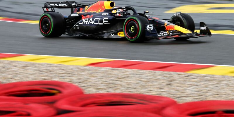 Formel-1-Weltmeister Max Verstappen feierte zwei Siege in Spa. - Foto: Geert Vanden Wijngaert/AP/dpa