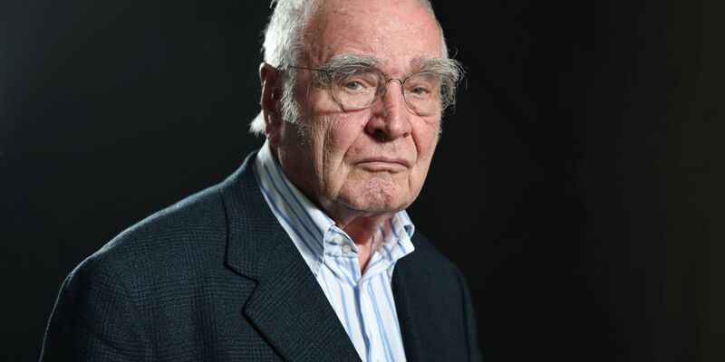 Der Schriftsteller Martin Walser ist im Alter von 96 Jahren gestorben. - Foto: Felix Kästle/dpa